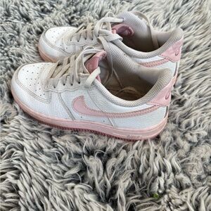 Nike Kids White and Pink Sneakers